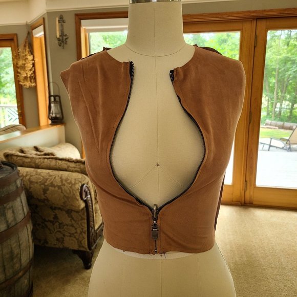 Vintage Tops - Suede zip up sleeveless crop top